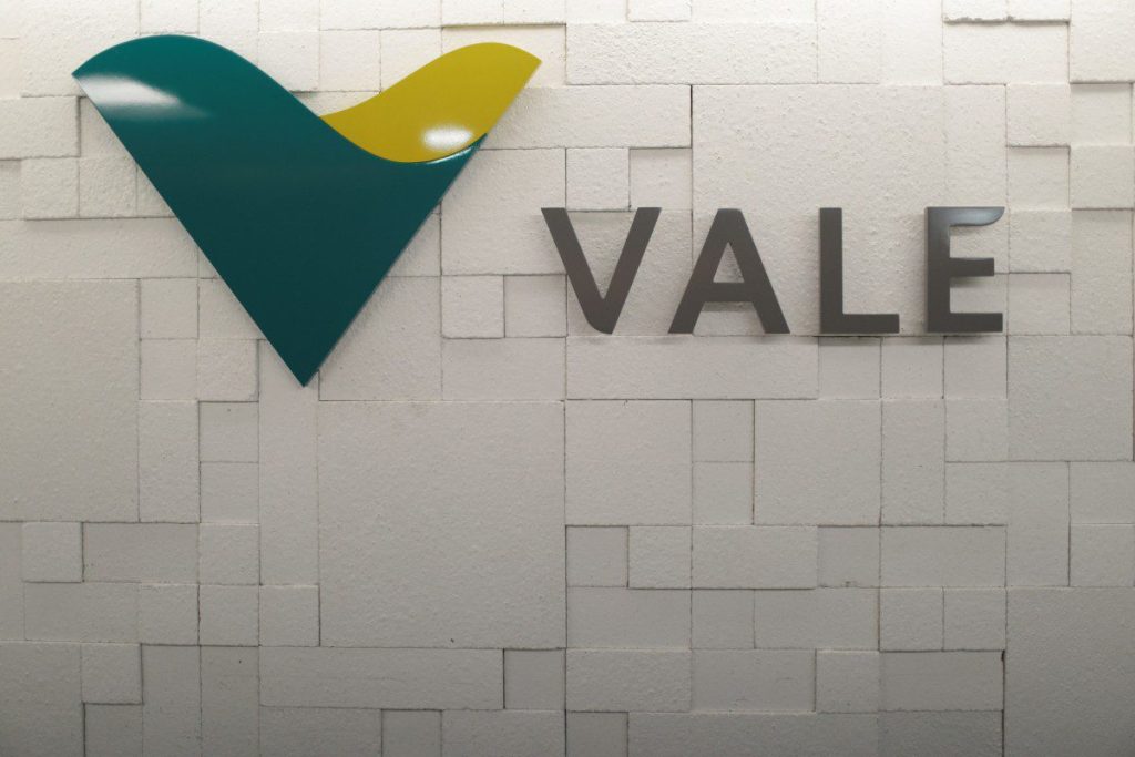 2021-04-26T231505Z_1_LYNXMPEH3P1FO_RTROPTP_4_LATAM-SUMMIT-VALE-1200x800
